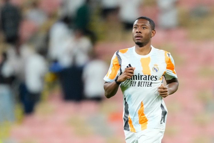 半岛·体育中国官方网-阿拉巴：有关我的离队传闻都是无稽之谈！我现在感觉能踢满90分钟