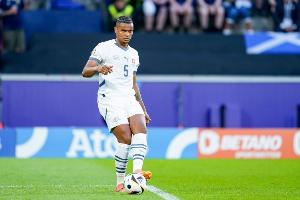 半岛体育-阿坎吉：人生第一件球衣是维埃里的国米球衣 我姐男友是国米死忠