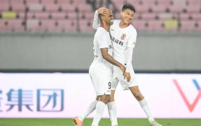 亚泰为两年前被打到中甲复仇 亚冠射手传射建功